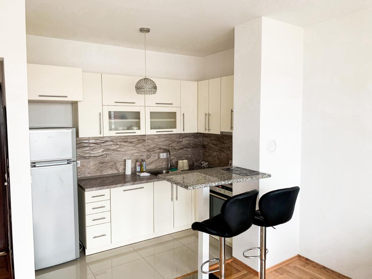 Stan Na Dan Bella Apartamento Banja Luka Exterior foto