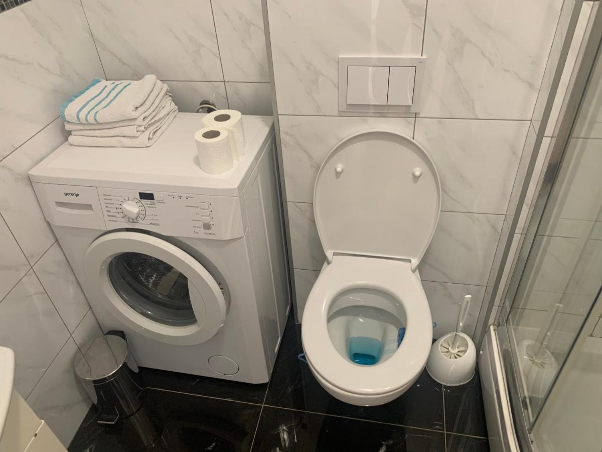 Stan Na Dan Bella Apartamento Banja Luka Exterior foto