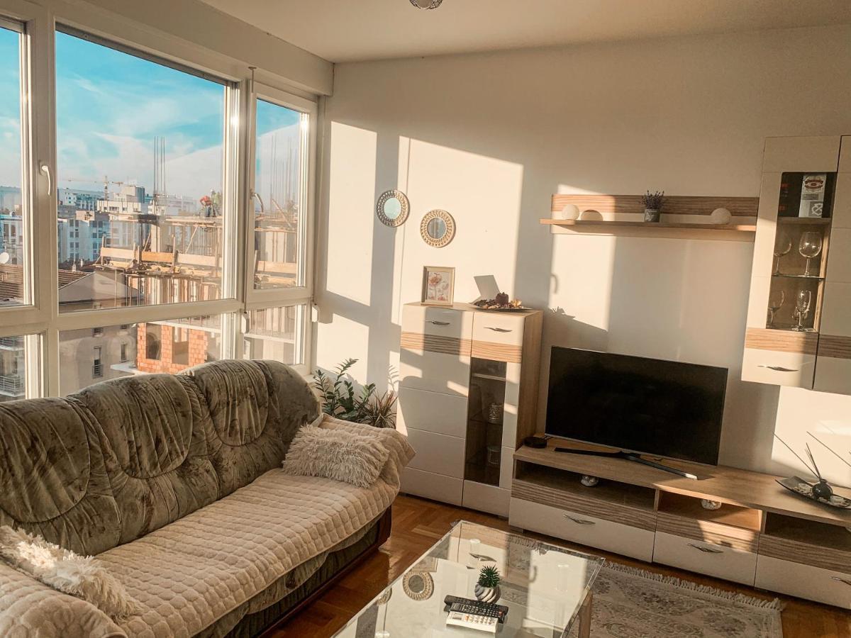 Stan Na Dan Bella Apartamento Banja Luka Exterior foto